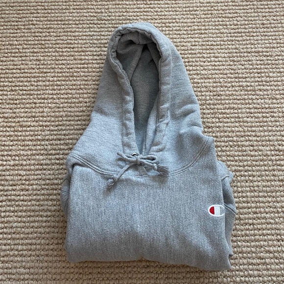 Size large Grey Champion hoodie - Picture 4 of 9